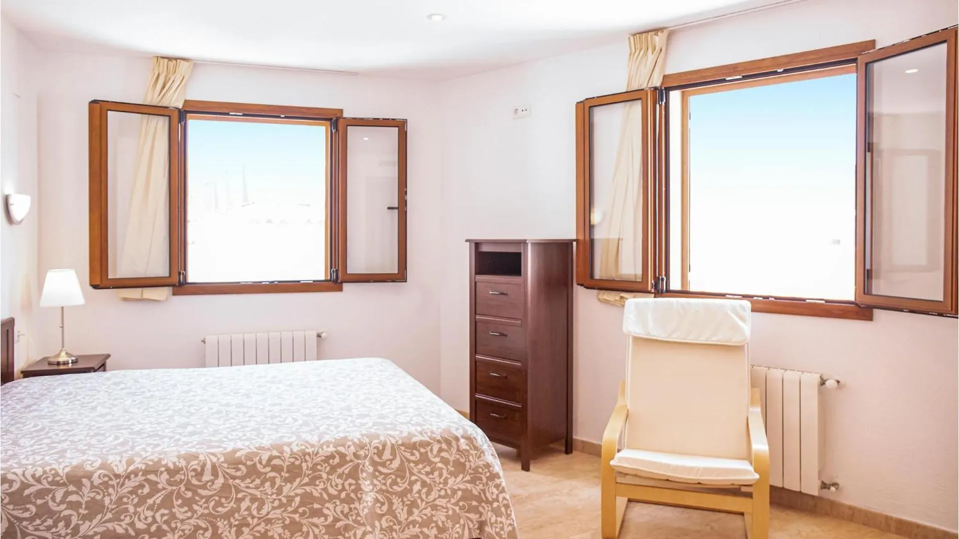 Nice Apartment In Tossa De Mar, Girona With Wifi